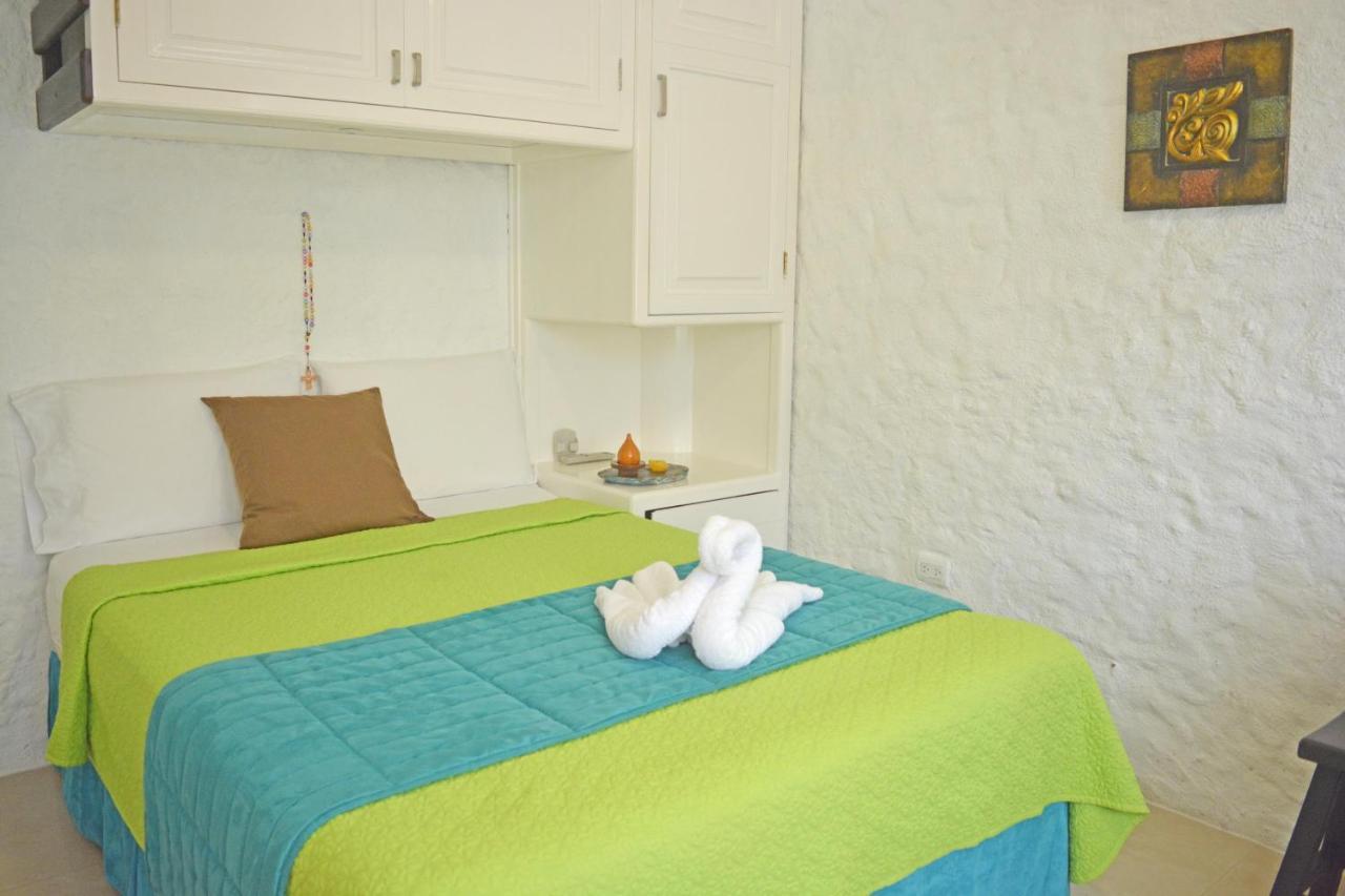 Pensión Cann's House *